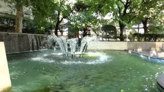 preview picture of video '[ZR-200]銀座・数寄屋橋公園 めぐりあいの泉[30-120fps]-Fountain in Sukiyabashi Park-'