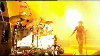 The Ting Tings - Fruit Machine ★ Glastonbury 2009 BBC