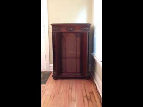 Alexander's Ragtime Band • Ted Lewis and His Band (Victrola Credenza)