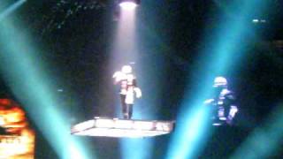 Usher&#39;s Grand Entrance: &quot;Monstar&quot; - Madison Square Garden 12/13/10