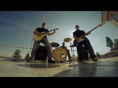 Savaria Allstars Punk Orchestra (S.A.P.O.) - Falco induló