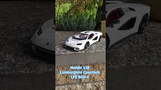 Model Maisto 1:18 - Lamborghini Countach LPI 800-4