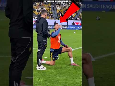 😱Why Ronaldo Splitting Water During Match !