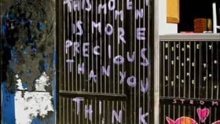 Music video thumbnail preview for Cut and Run- Electrelane by Electrelane