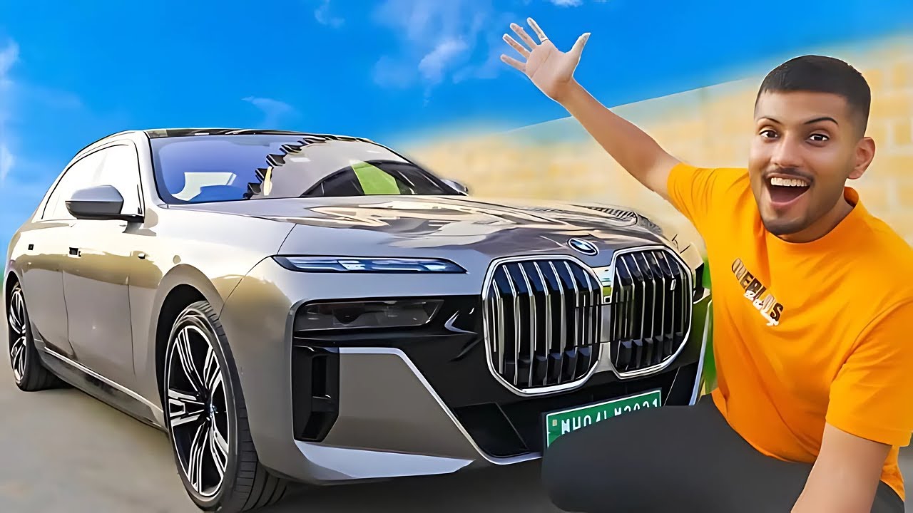 I Tried Futuristic Luxury Car ! *BMW i7*