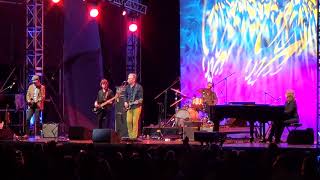 The Jayhawks @The Americana Music Fest, NYC  8/12/17 Nothing Left To Borrow