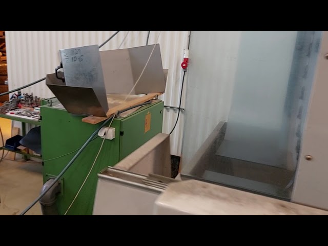 821776 Vertical CNC machine Excel-810 KIWA + cabinet with tool holder