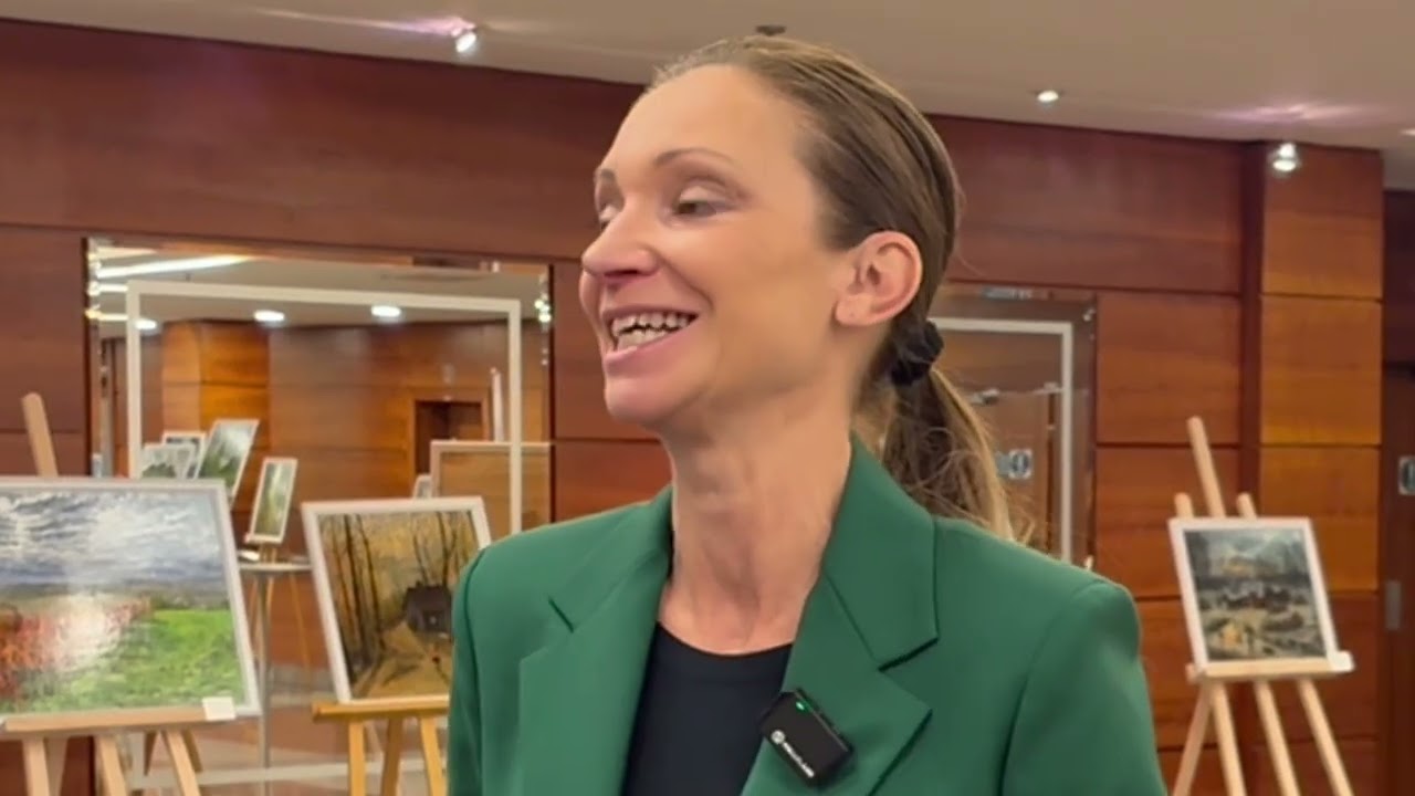 FPÖ Susanne Fürst im Gespräch beim AWEF #MartinRutter #SusanneFürst #AWEF #FPÖ