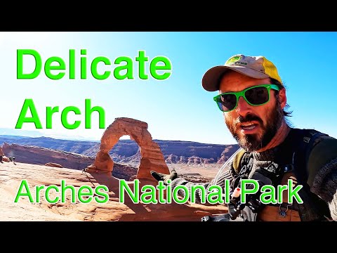 Delicate Arch Hike - Arches National Park, Moab Utah