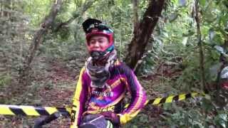 preview picture of video 'Mahaka DH Super Champ 2013 - Iphone Platform'