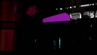 01.17.07 - NCL Dawn: Dan Hodge, piano bar, New York State of Mind.MPG