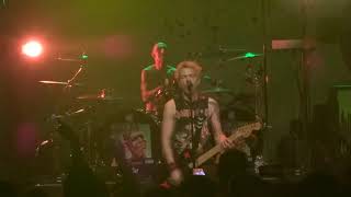 Sum 41 - &quot;Over My Head (Better Off Dead)&quot; and &quot;No Brains&quot; (Live in San Diego 4-28-18)