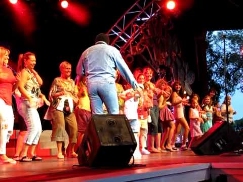 The Fly, Chubby Checker Epcot Flower and Garden Festival 2010