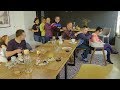 Noi Peripeţii Pentru Mircea Radu şi Prietenii Lui La Down The Road Aventura Pe TVR1