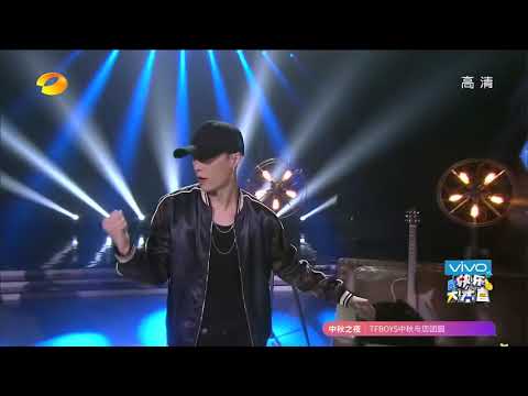 Lay EXO ( Zhang Yixing ) Dance Lady Luck ( Chineese Vers ) @) Happy Camp