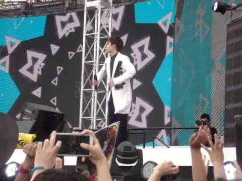 (D.O. FOCUS)140701 HK DOME FESTIVAL 2014 EXO K RUN