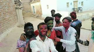 preview picture of video 'Holi Enjoy Apne Friendo Ke Sath'