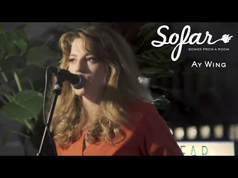 Ay Wing - Bring The Summer Back | Sofar Hamburg