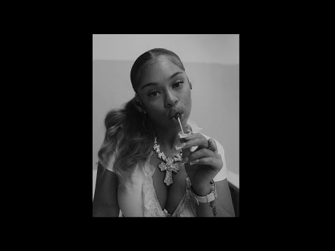 [FREE] Latto x Flo Milli Type Beat - "Up Late" | Female Rap Type Beat 2025