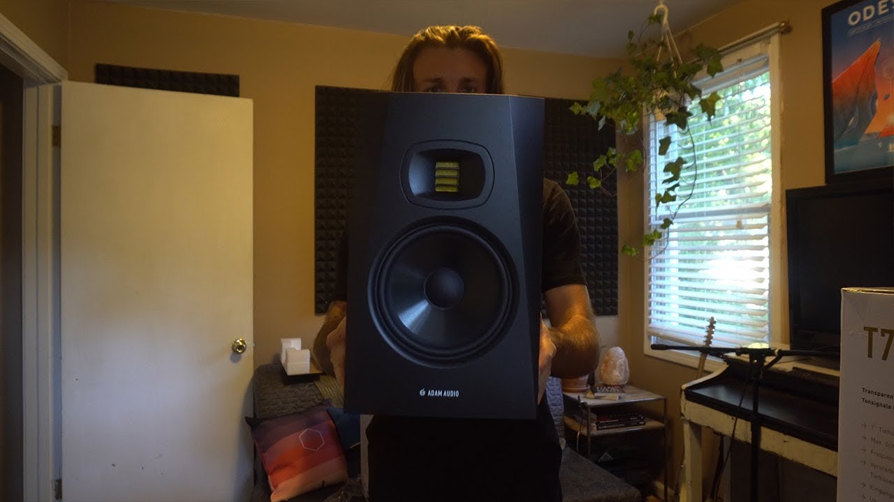 video Loa kiểm âm Adam T7V chính hãng 0