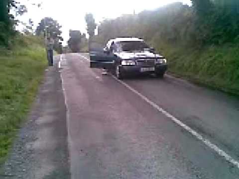 airija masina pati rieda i kalna Dundalkas