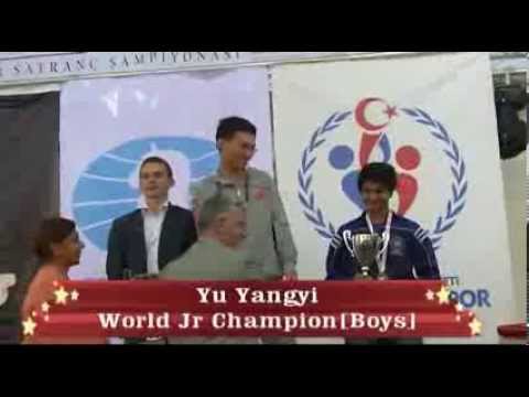 Yu Yangyi and Aleksandra Goryachinka lift World Junior Titles