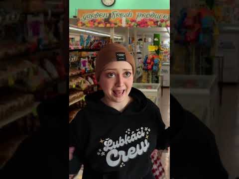 Čo je spisovné? Rohlíky či rožky? 🧐 #rozky #milosko #zabava #humor #lubkakovacik #vtip #slovensko