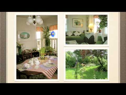 Bed & Breakfast in Marblehead, MA- The Pink House