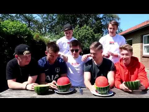 Gutterne SPISER NØGNE VANDMELONER! 🍉