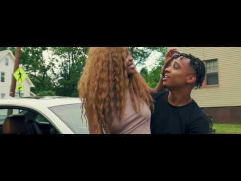 Deux Filles Witem burr FT Wanito Official Video