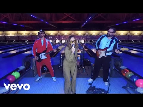 wht.rbbt.obj - Unlucky 13 (Official Music Video)