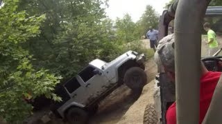 preview picture of video 'Jeep Wrangler Fun at Southington Off Road Park'