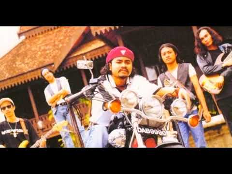 KAPILLA   TEBARKAN LAYAR CINTA HQ