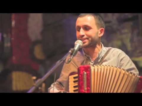 Pushkin Klezmer Band - Cu-o Damigeana Si-un Pahar