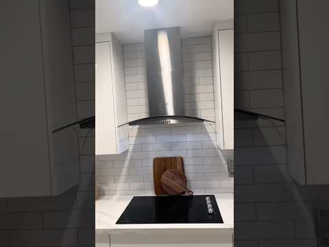 Instalación de la campana de la cocina 🧑‍🍳 #hogar #kitchen #extractor #casa #instalation #fyp