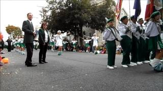 preview picture of video 'Nazareth Borough Halloween Parade - 2013 (16x speed)'