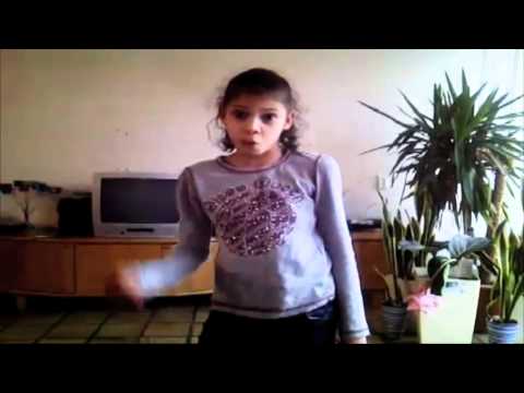 De Dino Show 2011 - wedstrijdfilmpje Meisje ik ben boos!