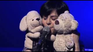 Bohemian Rhapsody - Pato Fu - Música de Brinquedo ao vivo