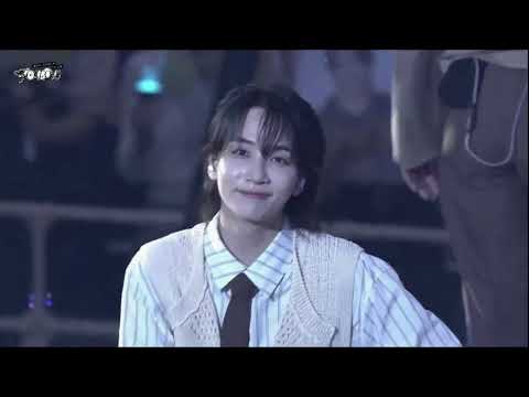 Seventeen Follow Again at Osaka - April shower #svt #followagain #osaka #carat #seventeen #kpop