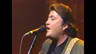 Los Lobos Live on the Tonight Show (Aug. 1987) - La Bamba - Awesome Rocking Clip of this Hot Band!!