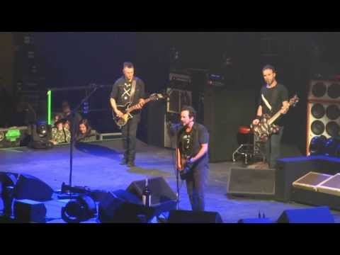 Pearl Jam - Setting Forth (Live in Van)