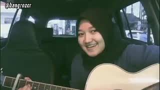 Download lagu Tuhan tolong aku katakan padanya aku cinta dia!! (Bukan salah jodoh) - cover cewek cantik mp3 Download lagu Tuhan tolong aku katakan padanya aku cinta dia!! (Bukan salah jodoh) - cover cewek cantik mp3