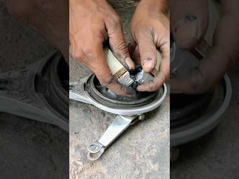 Hero Honda Splendor Brake Shoe Change #brake #brakeshoe #automobile