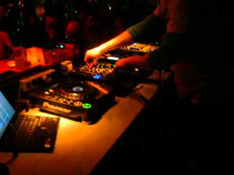 Bryan Kearney @ Ammos Club,Athens 19.2.2011-3