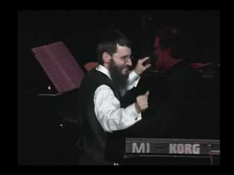 Avraham Fried Singing "Koach" "Koach"