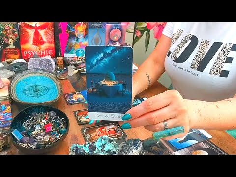 Baba Jolie Tarot
