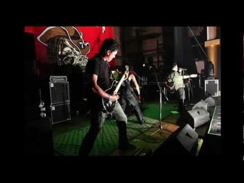 download lagu mp3 mp4 Eleven Stitch, download lagu Eleven Stitch gratis, unduh video klip Eleven Stitch