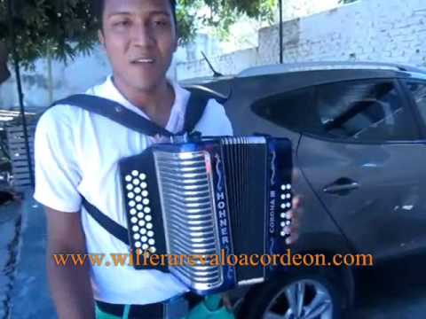 CARLOS RUSSO SALUDO WEB TUTORIALES DE ACORDEON WILFER AREVALO