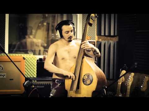 download lagu mp3 mp4 Badass Studio, download lagu Badass Studio gratis, unduh video klip Badass Studio