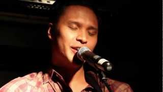 Jeremy Passion - 32 (Live Performance)